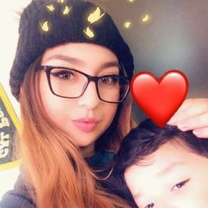 Meet your Posher, Isabel